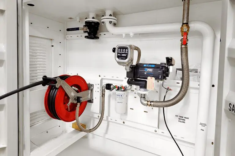 TransTank Pro fuel tank with suction pump kit, enabling efficient diesel transfer and reliable on-site refuelling operations.